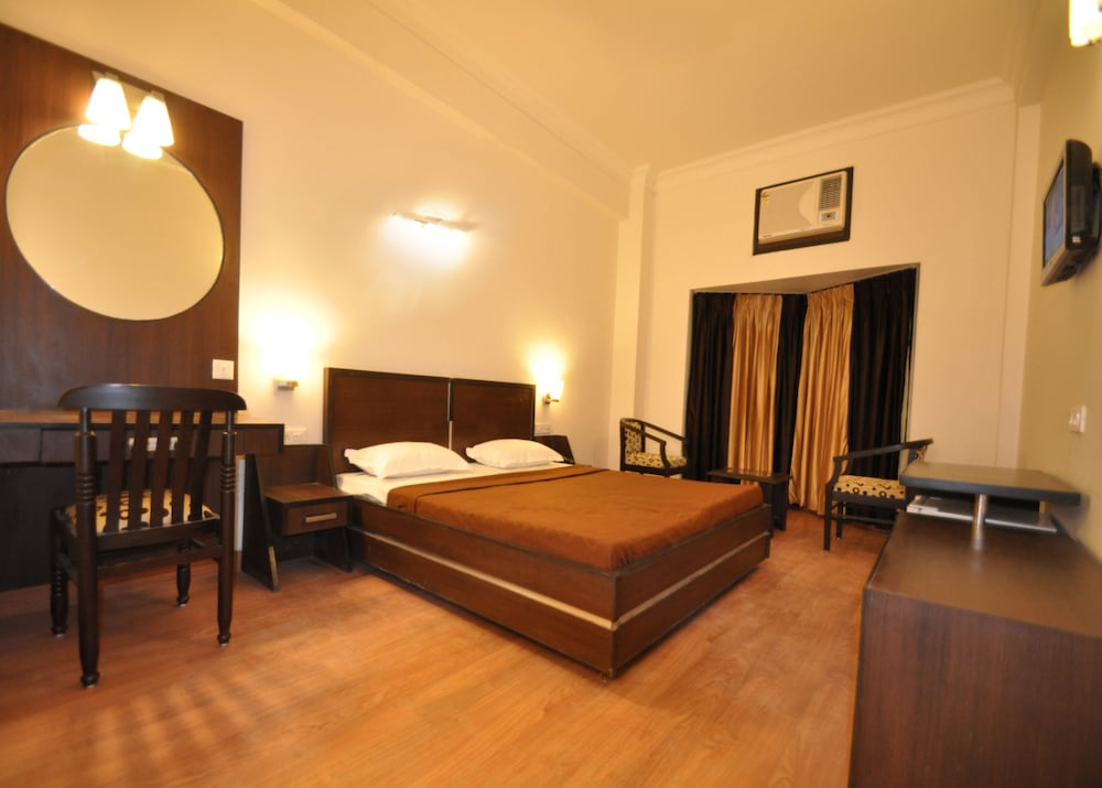 Luxury room photo 3