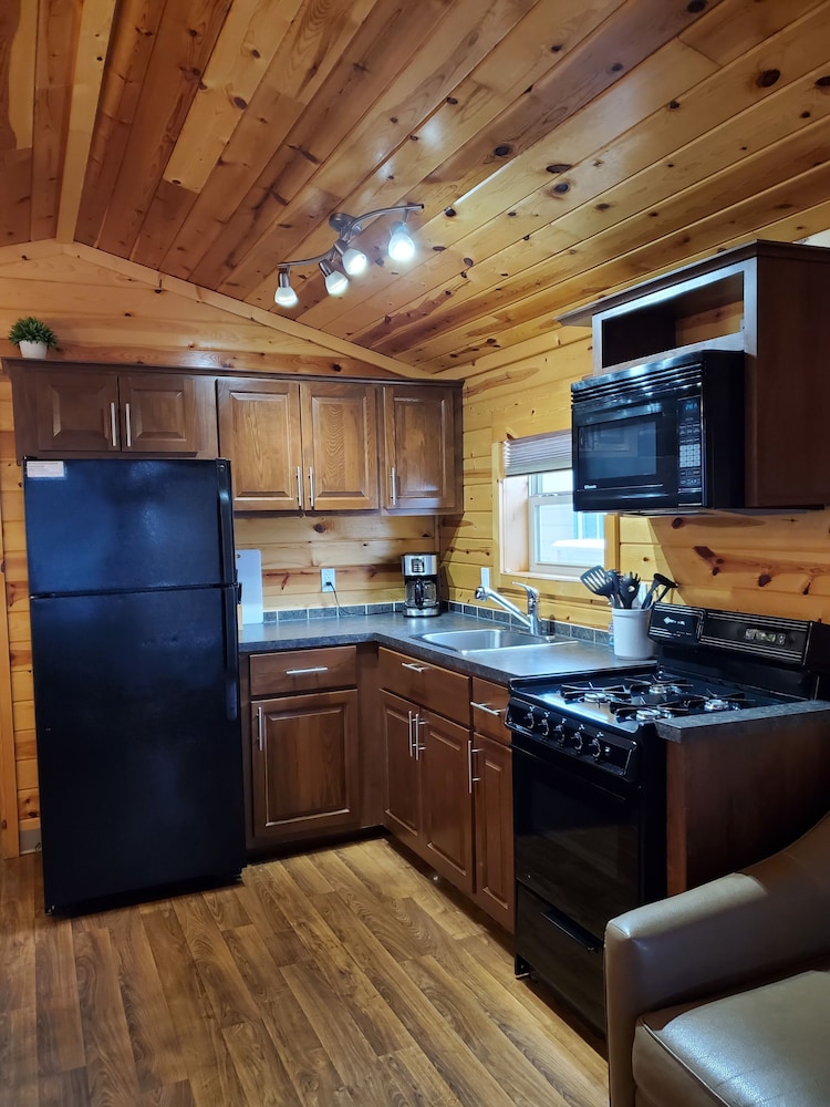 Cabin 4 photo 3