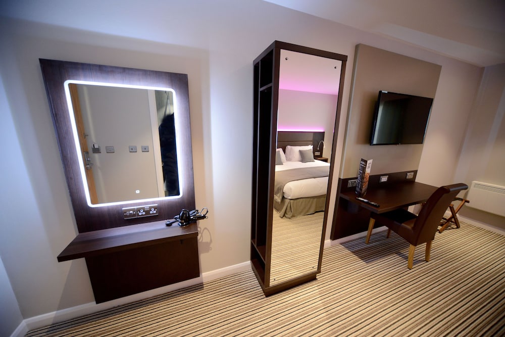 Premium Double or Twin Room photo 1