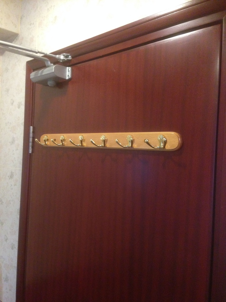 Economy Triple Room - Photo 9