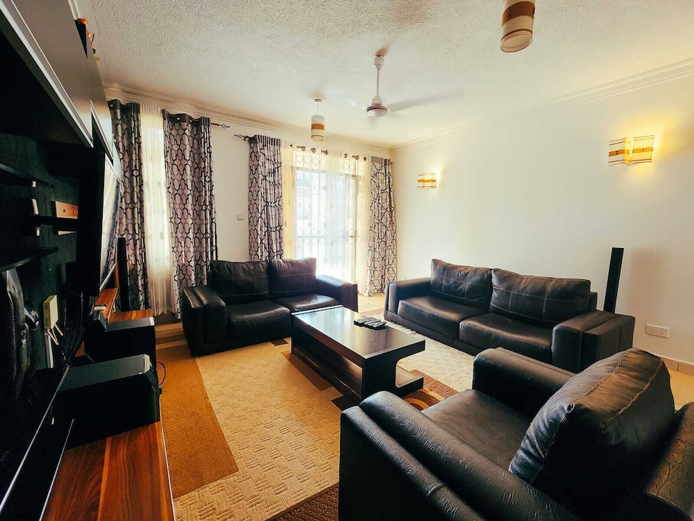 Luxury Apartment, Balcony, City View