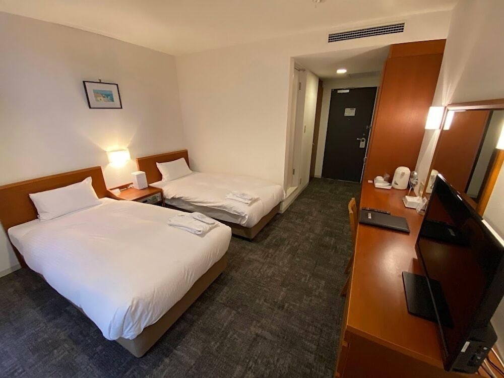 Standard Twin Room, Non Smoking - Photo 1