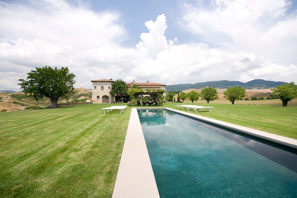 Villa, Smoking