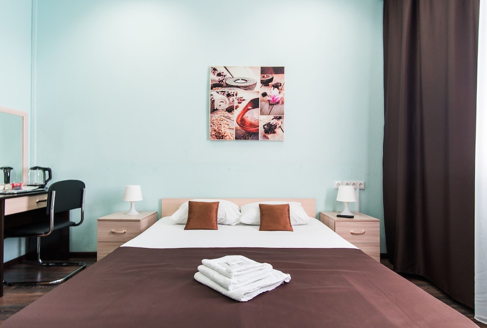 Economy Double Room, Shared Bathroom photo 3