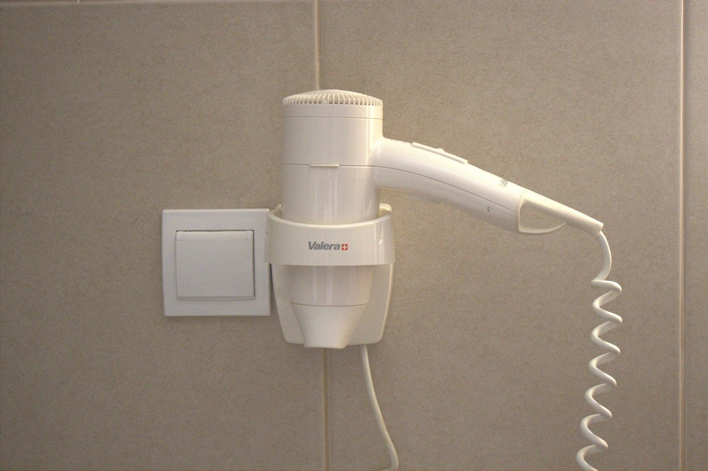 Standard Double or Twin Room - Photo 5