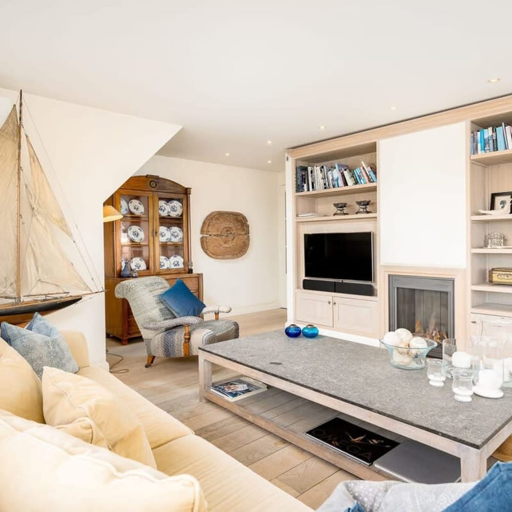 Stunning Penthouse With Free Parking and sea View, Foto 48
