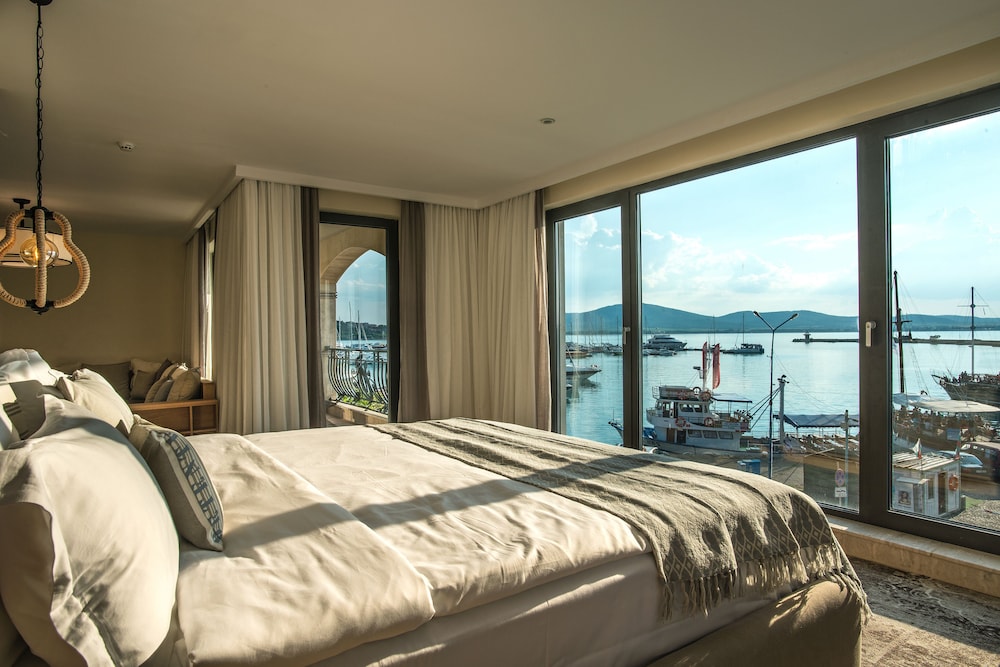 Luxury Apartment, 1 Bedroom, Sea View