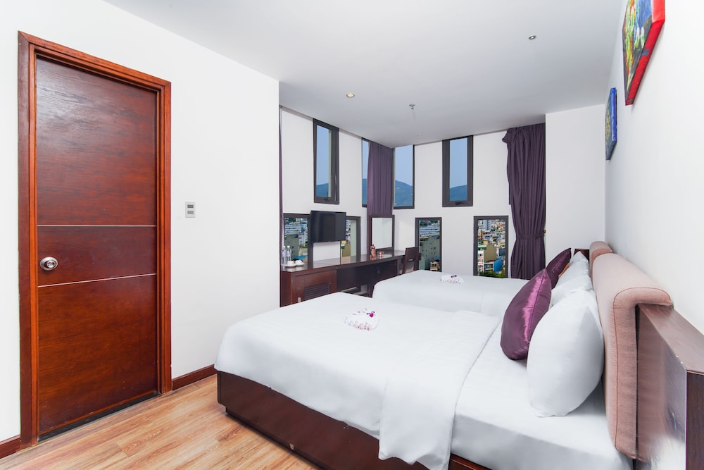 Deluxe Twin Room - Photo 9