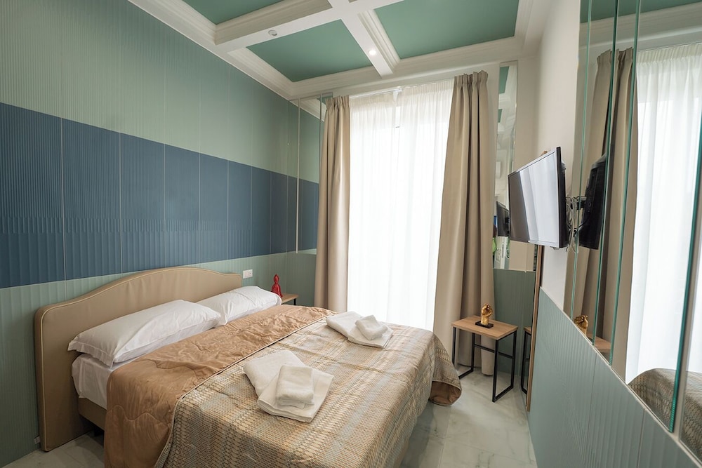Superior Room, City View, Annex Building (Via del Chiostro 25)