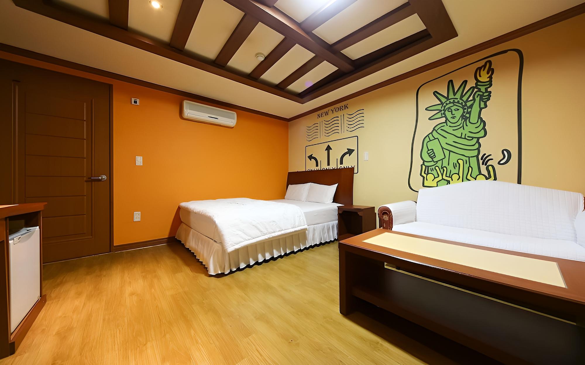 Room (Standard Room)