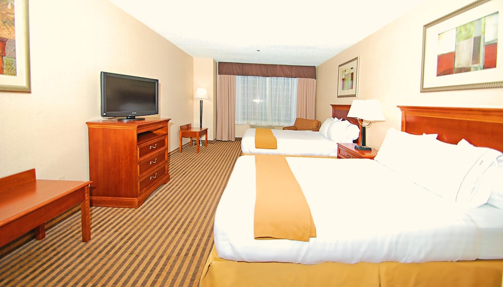 Standard Room, 2 Queen Beds - Photo 3