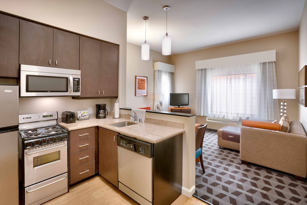 Suite, 2 Bedrooms (Mobility/Hearing Accessible, Tub) photo 1