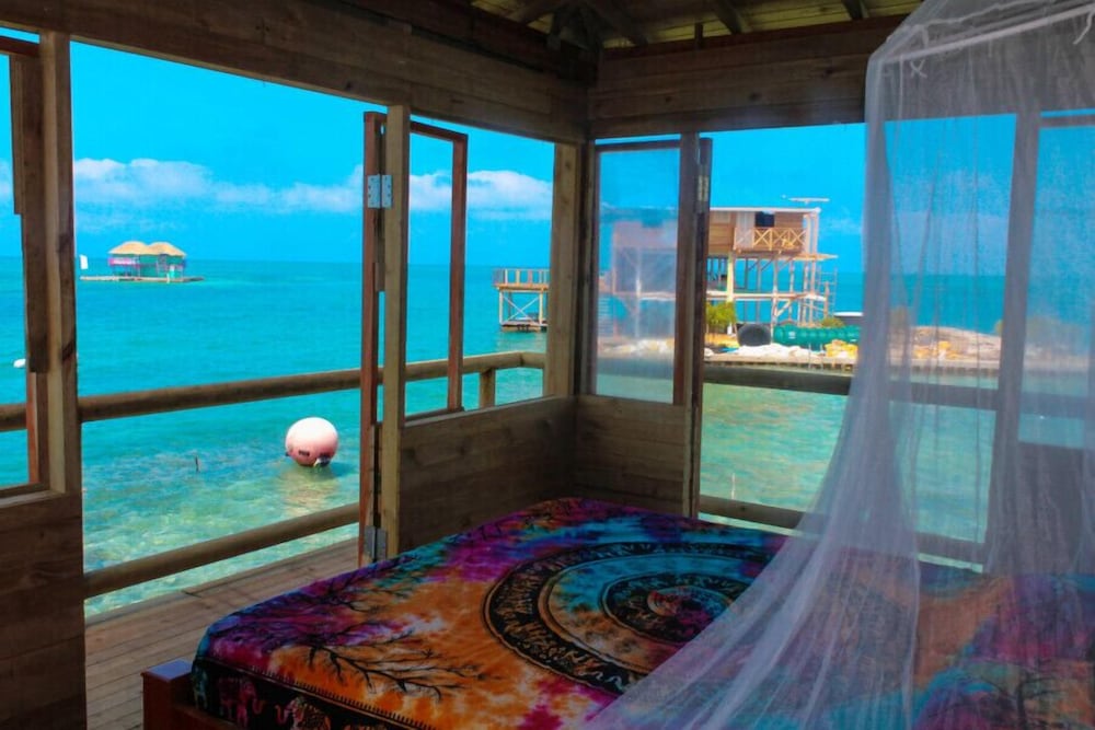 Superior Room, 1 Queen Bed, Non Smoking, Ocean View photo 1