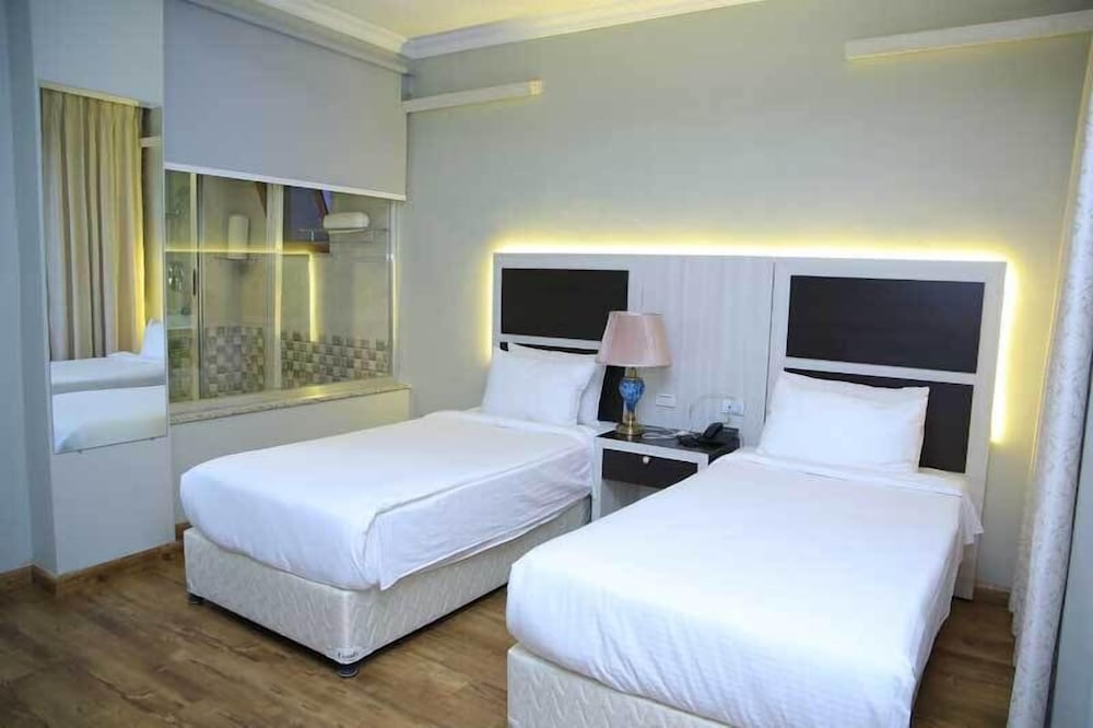Basic Twin Room