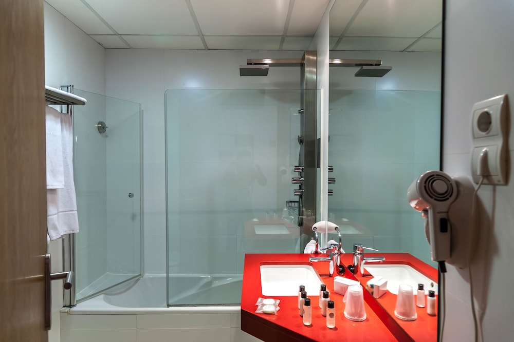 Superior Double or Twin Room (annex building) - Photo 11