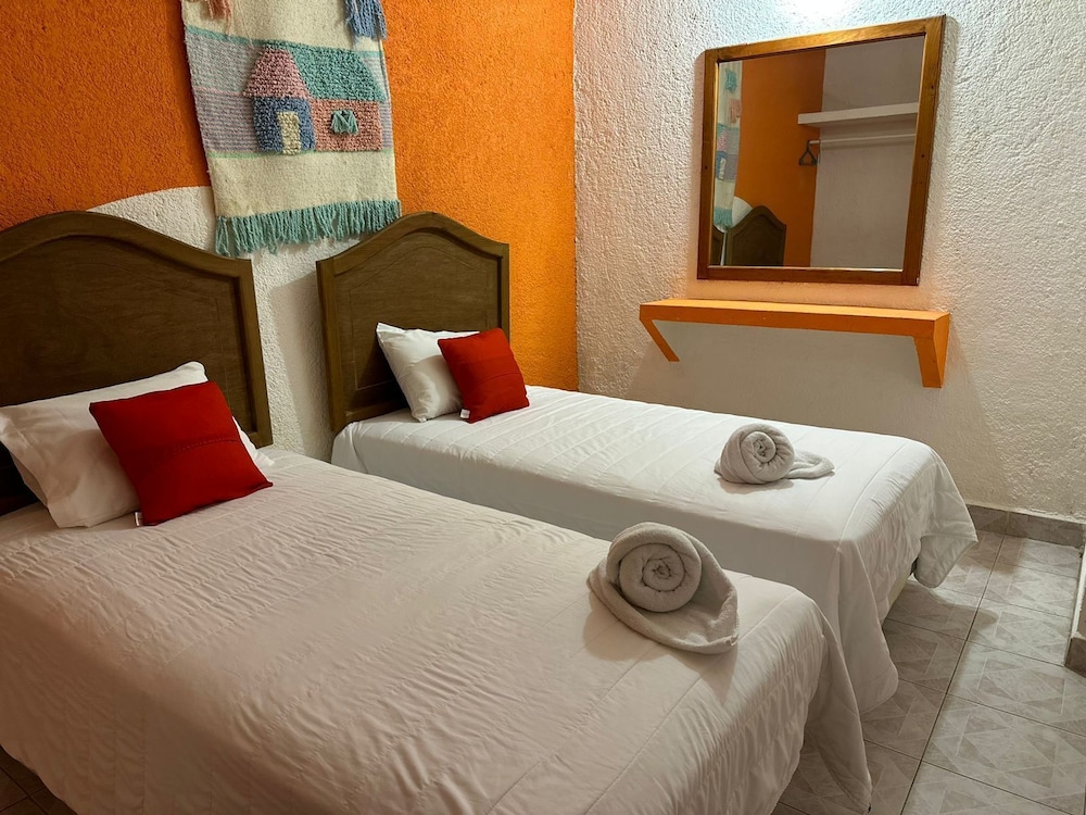 Basic Quadruple Room, 2 Bedrooms photo 2