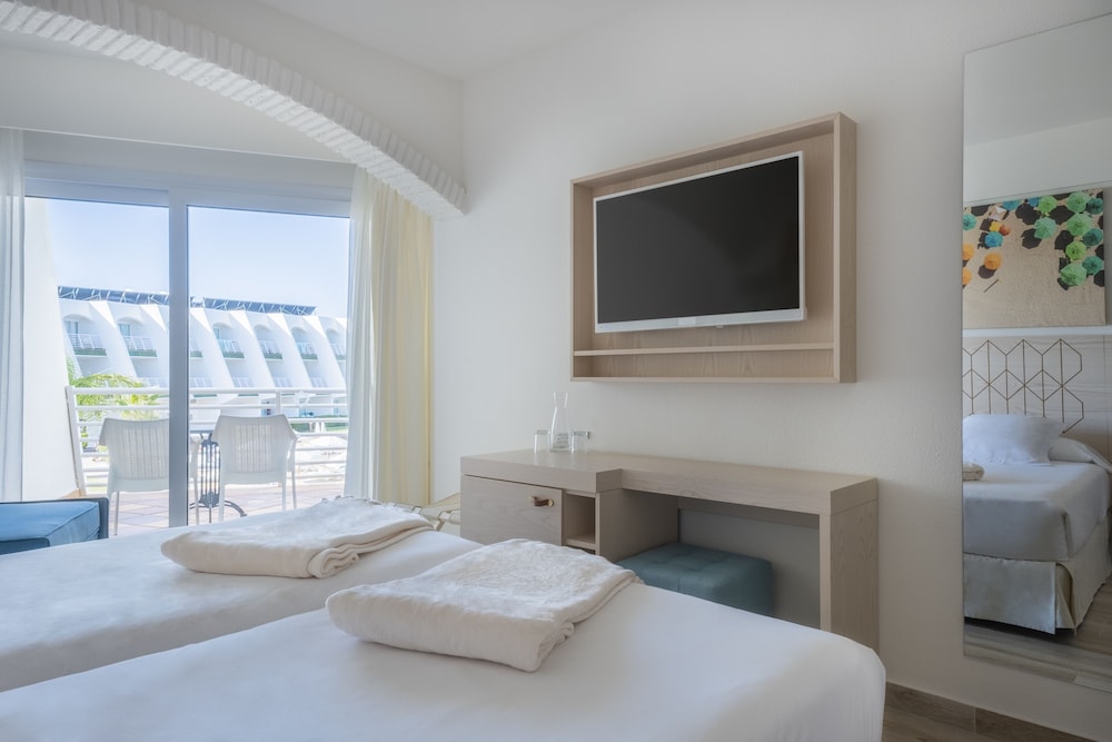 Twin Room, Partial Sea View - Photo 6