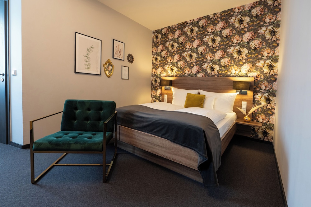 Deluxe Double Room, Non Smoking - Photo 3