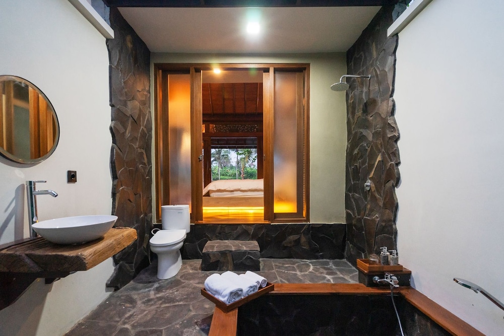 One-Bedroom Villa - Photo 3