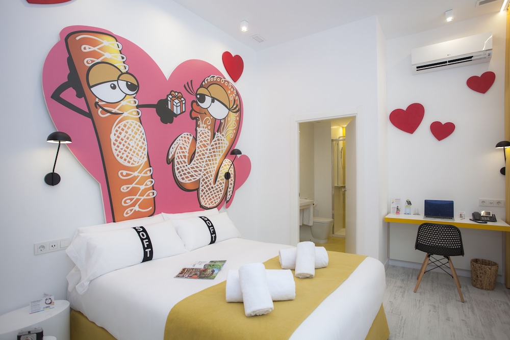Double Room - Photo 12