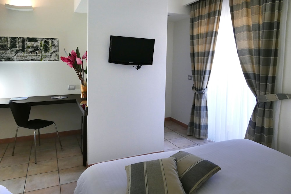 Standard Triple Room photo 3