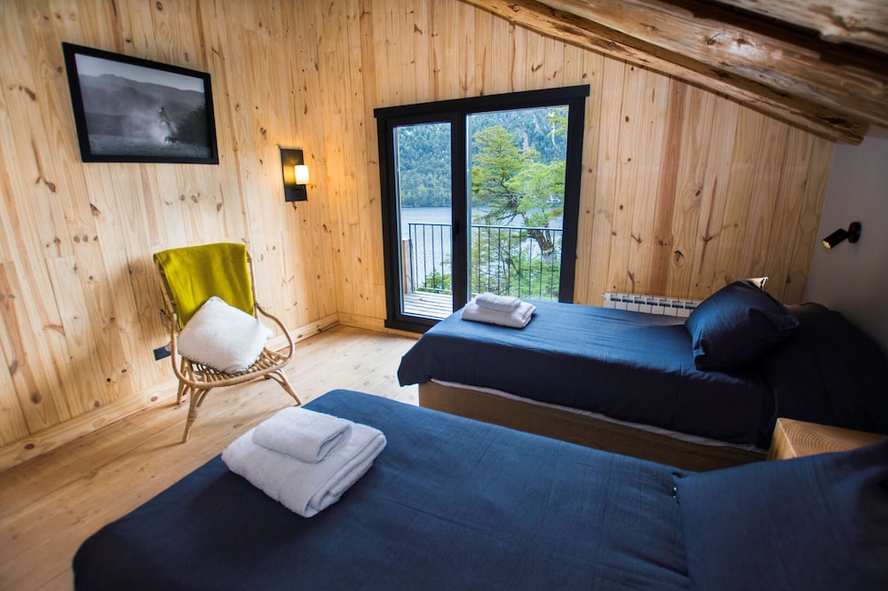 Standard Room, Balcony, Lake View photo 1
