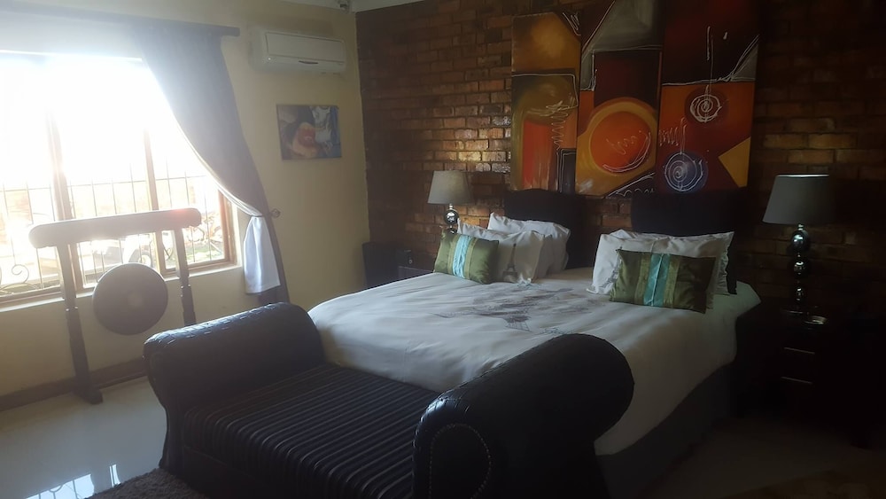Superior House, 2 Bedrooms photo 2