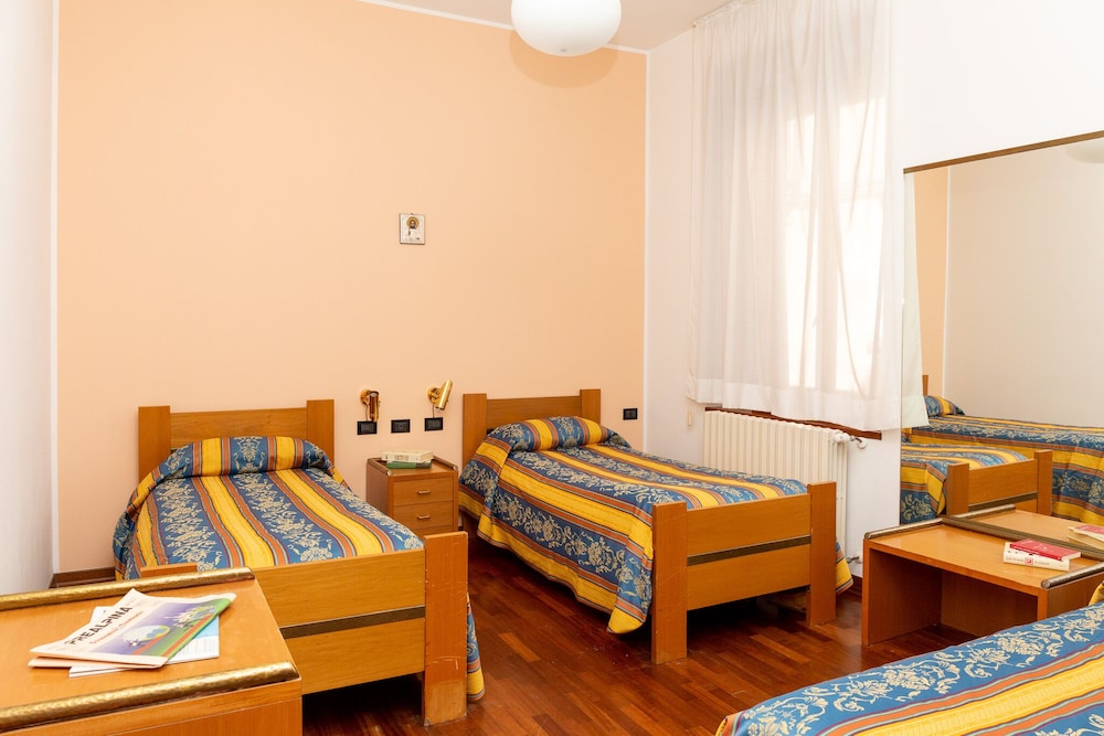Comfort Triple Room - Photo 2