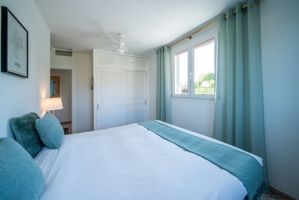 Deluxe Room - Photo 4
