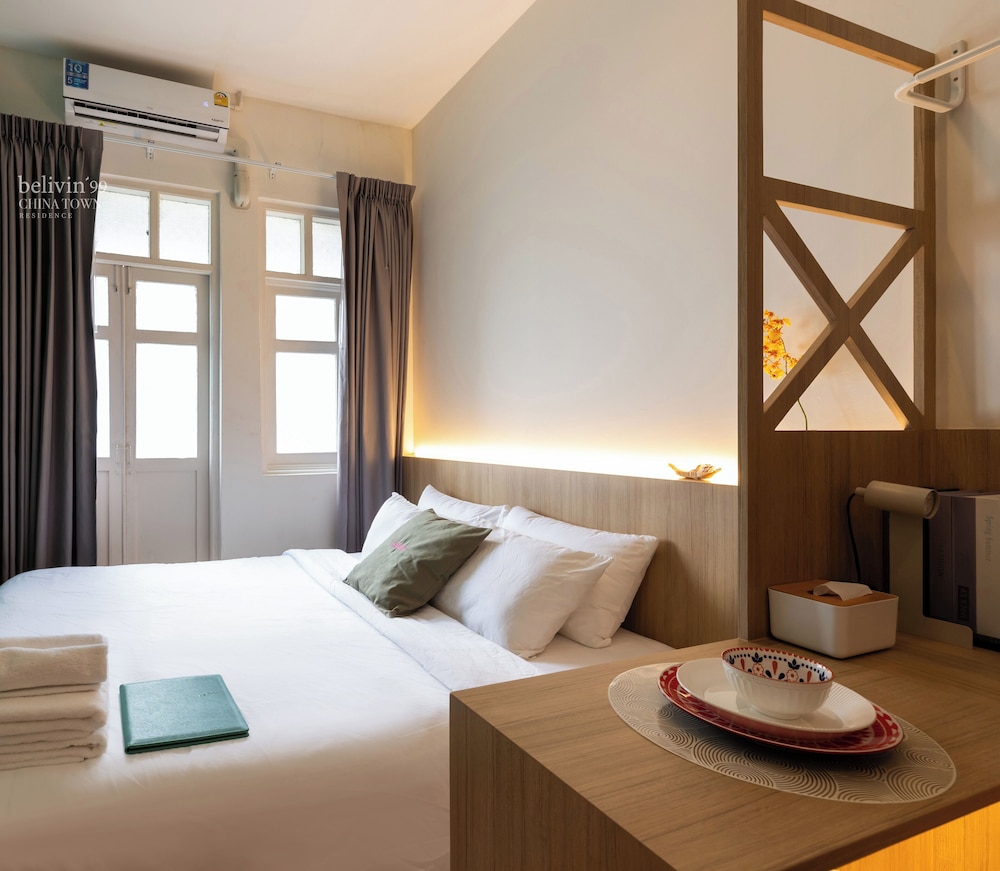 Comfort Studio, 1 King Bed photo 1