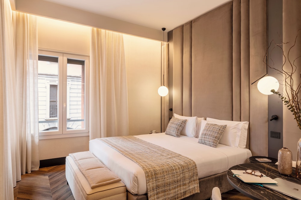 Deluxe Apartment, City View