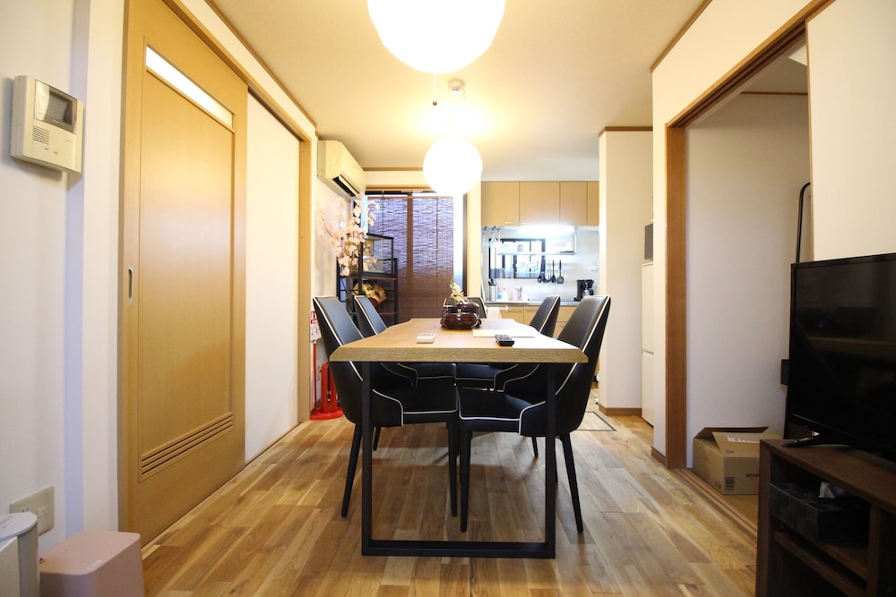 Private Vacation Home - Photo 2