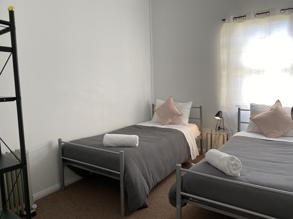 Cottage, 2 Bedrooms (No. 6-A) photo 3