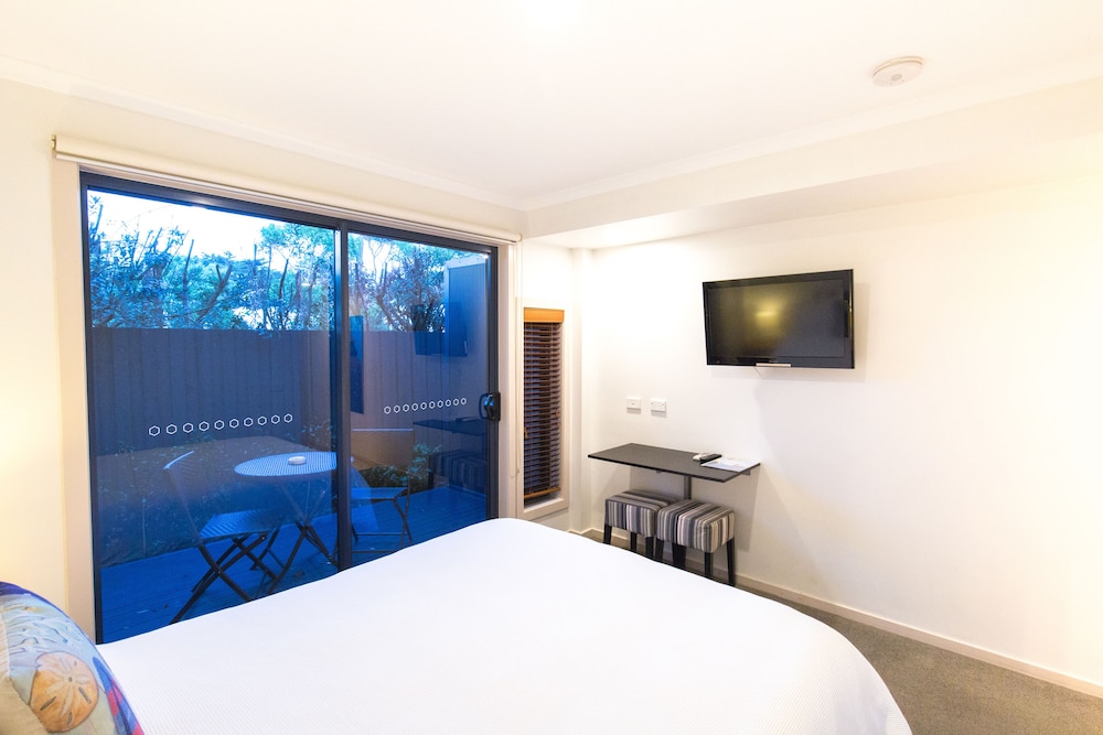Room, 1 Queen Bed, Ground Floor photo 3