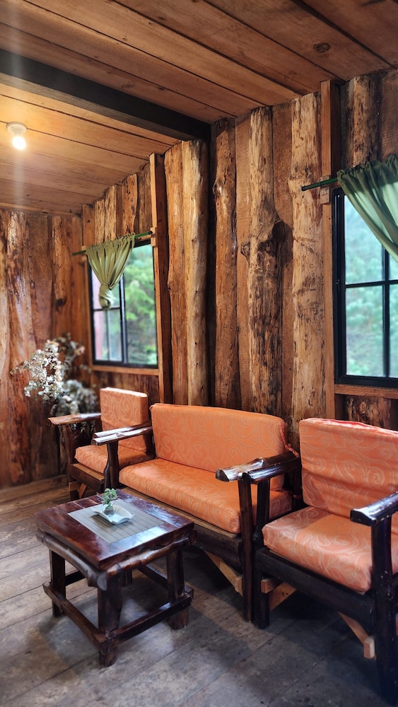 Family Cabin photo 3