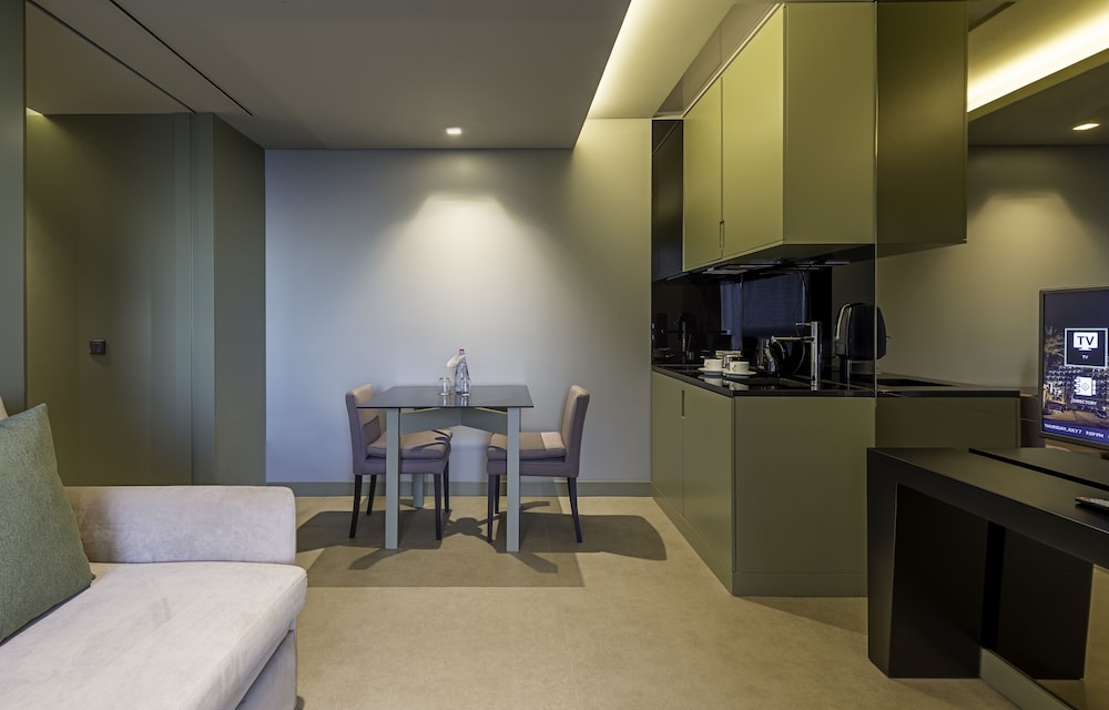 Side Ocean Suite photo 3