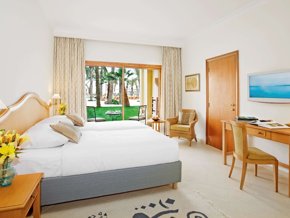 Classic Room, 1 King Bed - Photo 1
