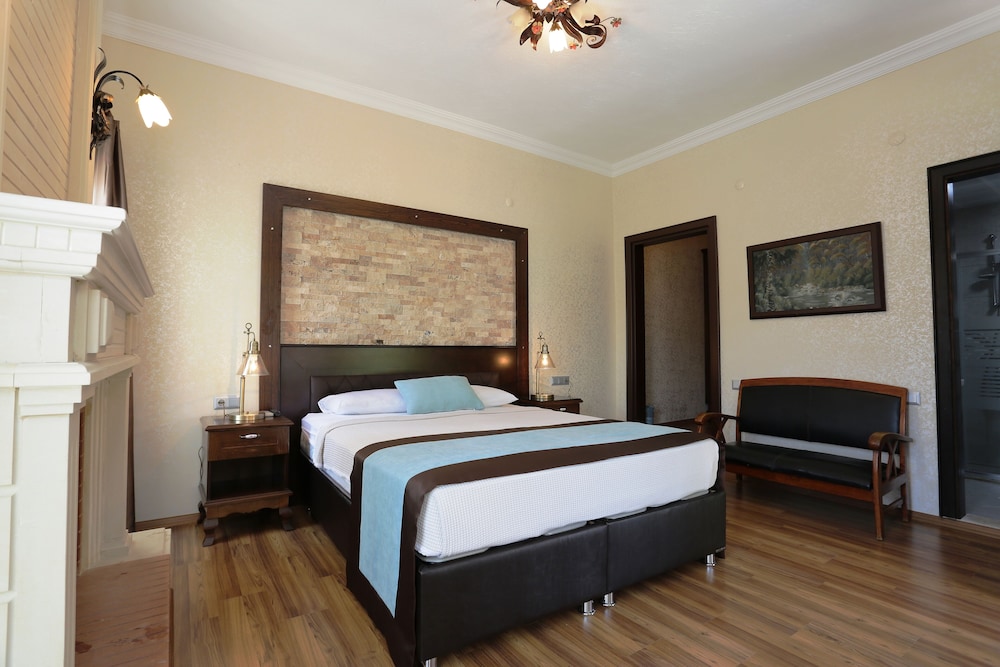 Deluxe Double Room, Non Smoking, Garden View photo 2