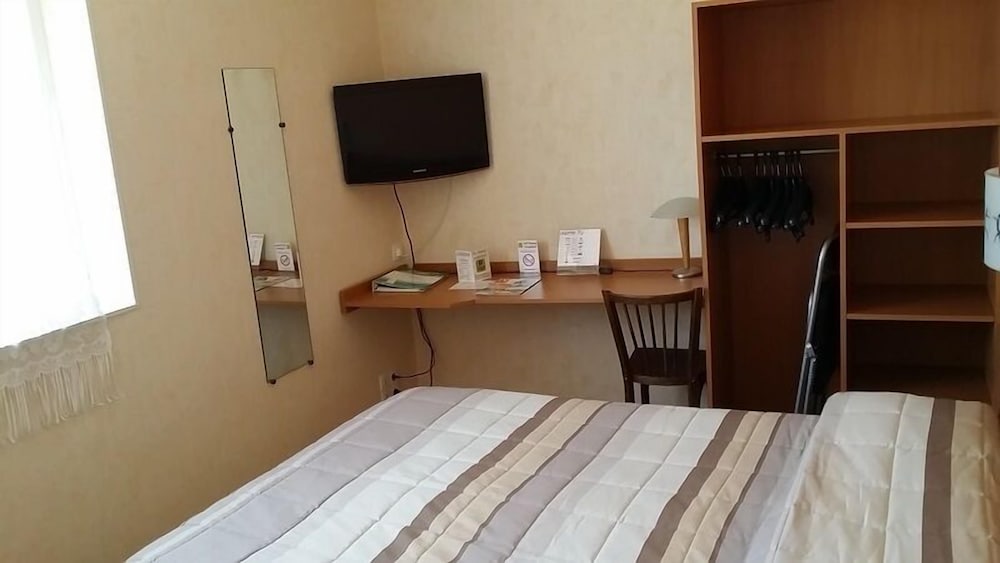 Standard Double Room photo 3