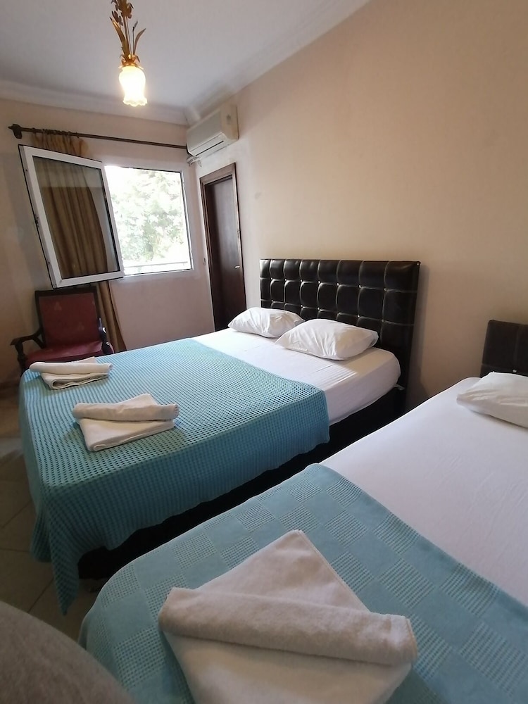 Economy Quadruple Room