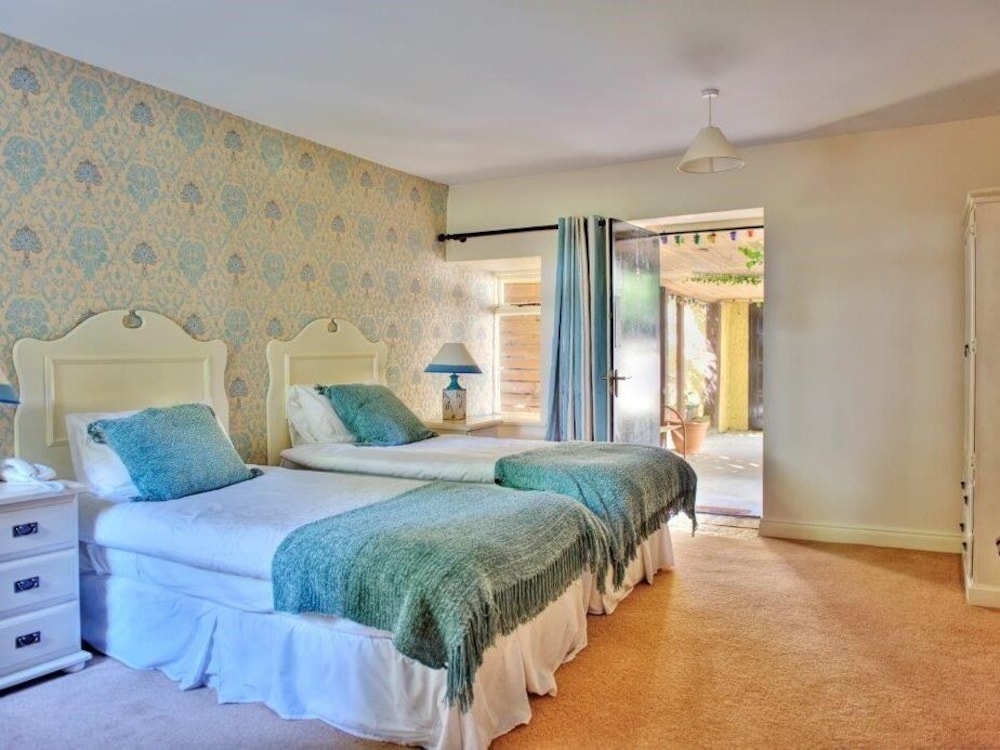 Twin Room, Ensuite (Courtyard) - Photo 1