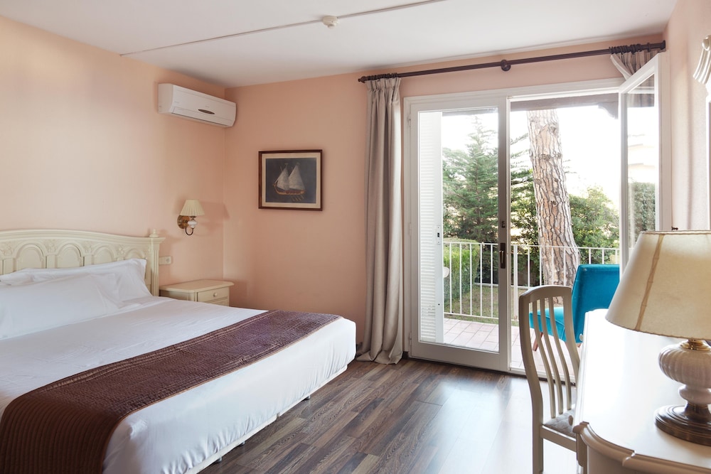 Comfort Double Room, Partial Sea View