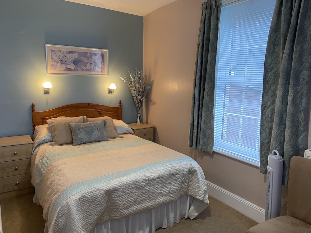 Classic Double Room, Ensuite, Garden View (Room 3) photo 1