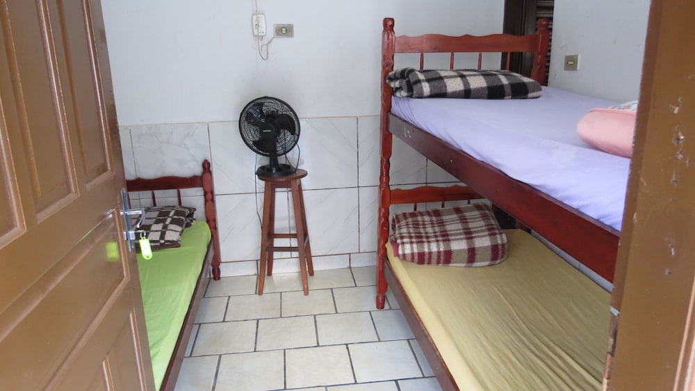 Basic Triple Room photo 3