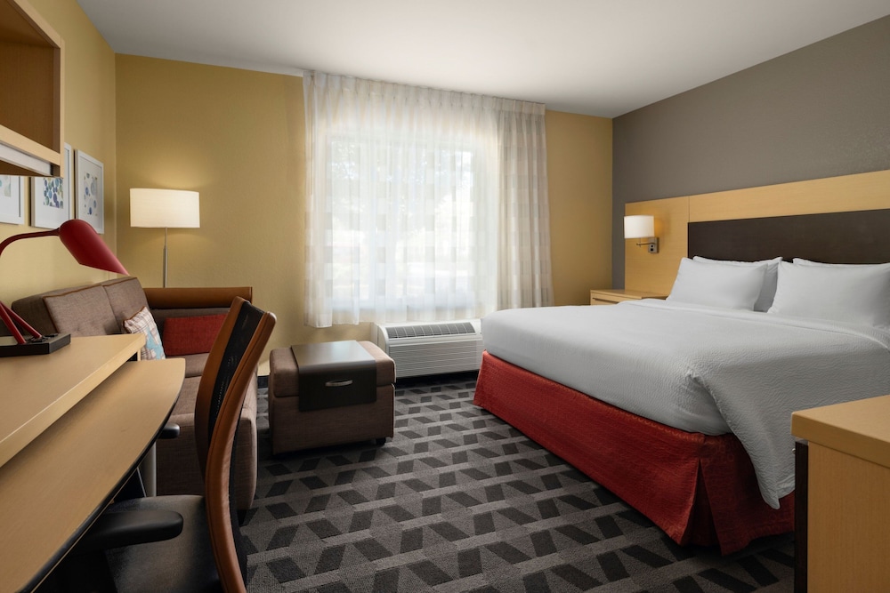 Studio Suite, 1 King Bed with Sofa bed photo 2