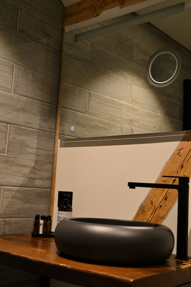 Superior Suite - Photo 2