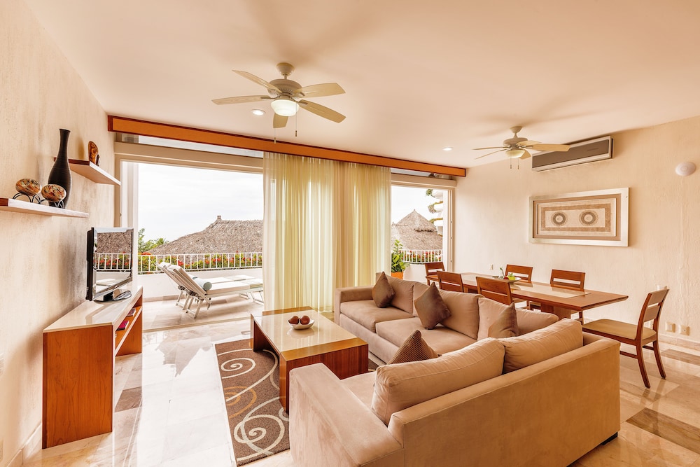 Grand Two Bedrooms