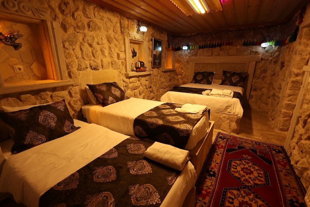 Family Room - Photo 1