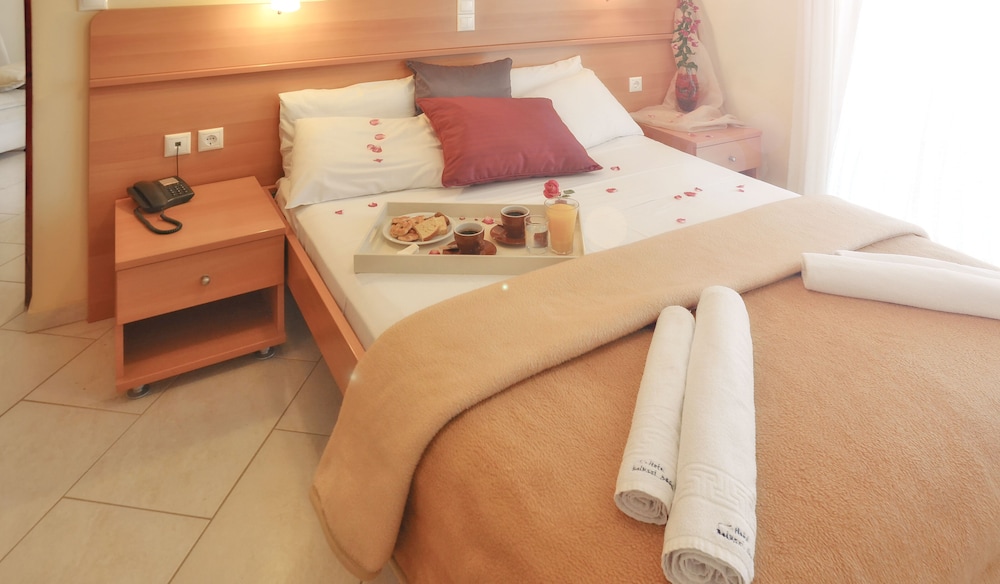 Apartment, 1 Bedroom, Partial Sea View