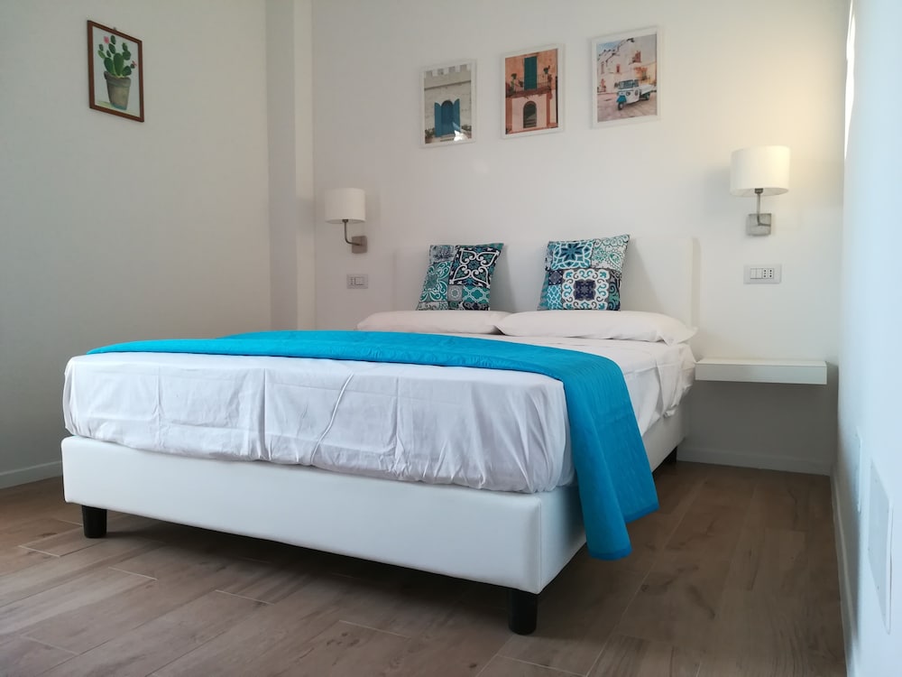 Superior Suite, 1 Queen Bed, Non Smoking photo 1